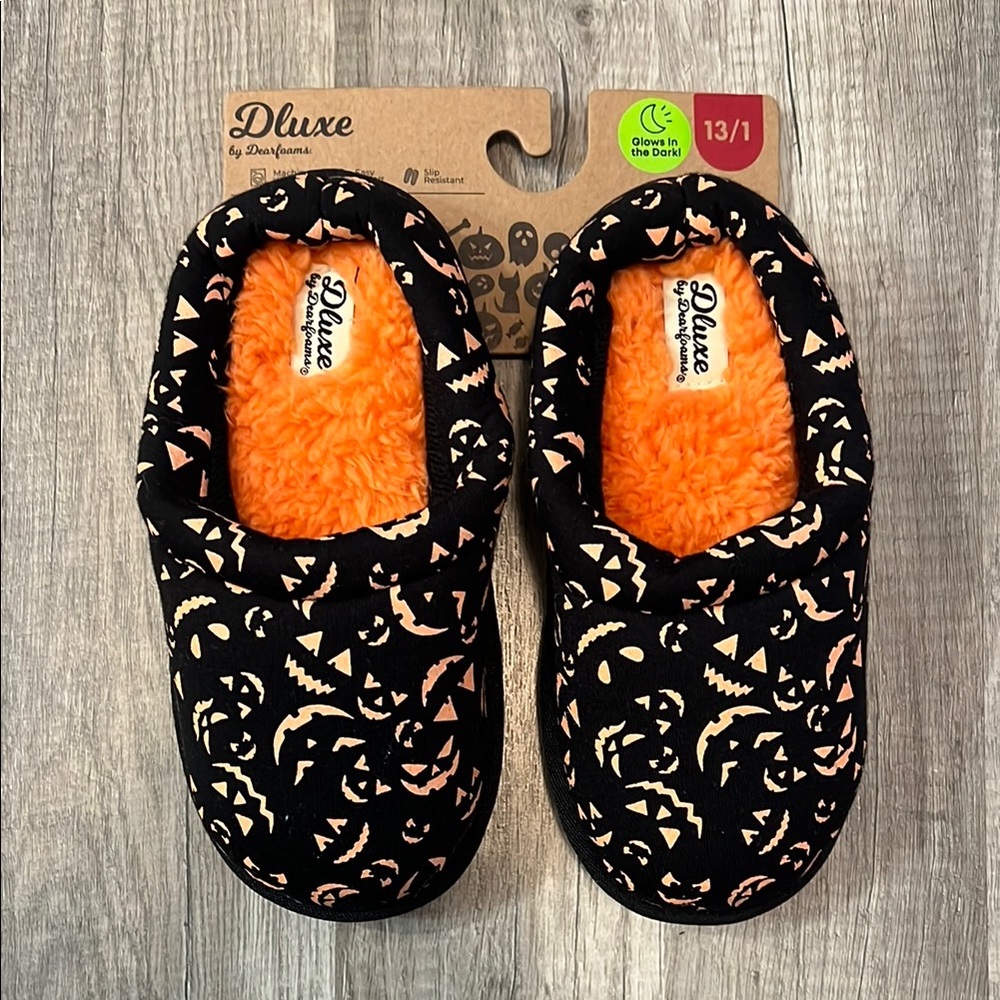 Kids’ Halloween Glow in The Dark Slippers